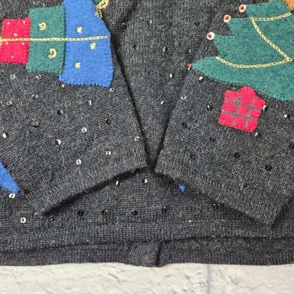 Vintage Talbots Embellished Wool Sweater Christmas made in Hong Kong sz Medium - Picture 10 of 11